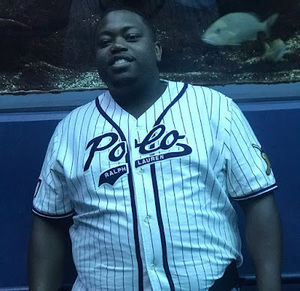 Meet your Posher, Davares